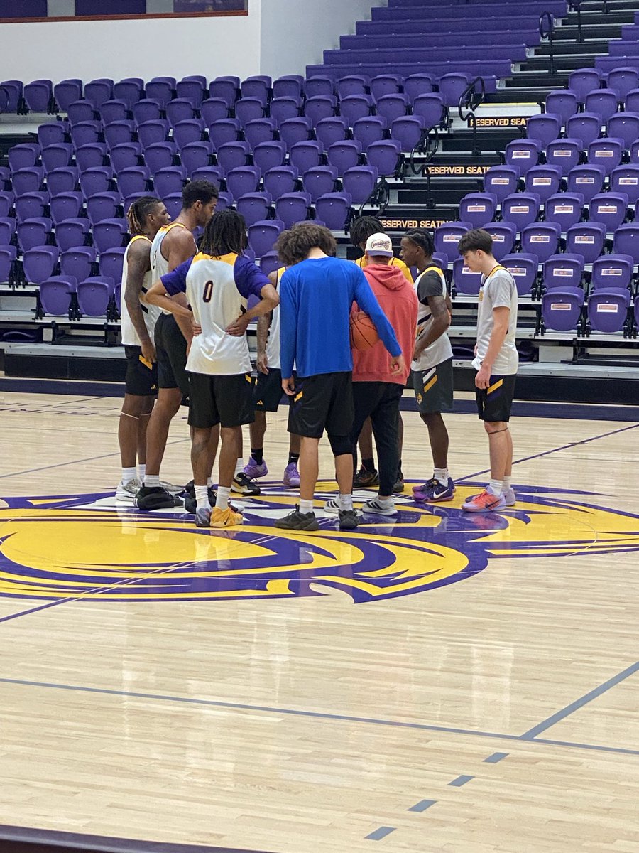 Coach Jeff Williamson tweet media