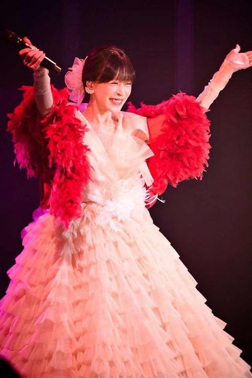 ☆まあさん☆粉雪の舞い降りて…深い森のclassicalなリース☆ 今朝は2025DSセトリプレイリスト😊 いつ聴いても癒されるクリスマス