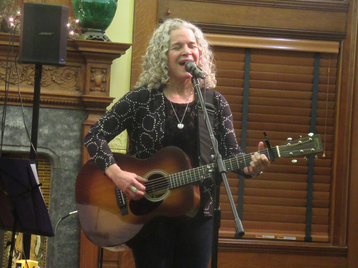 QOTDCT's tweet image. #RecentlyInCT / #RecentConcertsInCT:
Singer-songwriter Lara Herscovitch and pianist David Childs @StratfordLib-rary, 12/16/2025