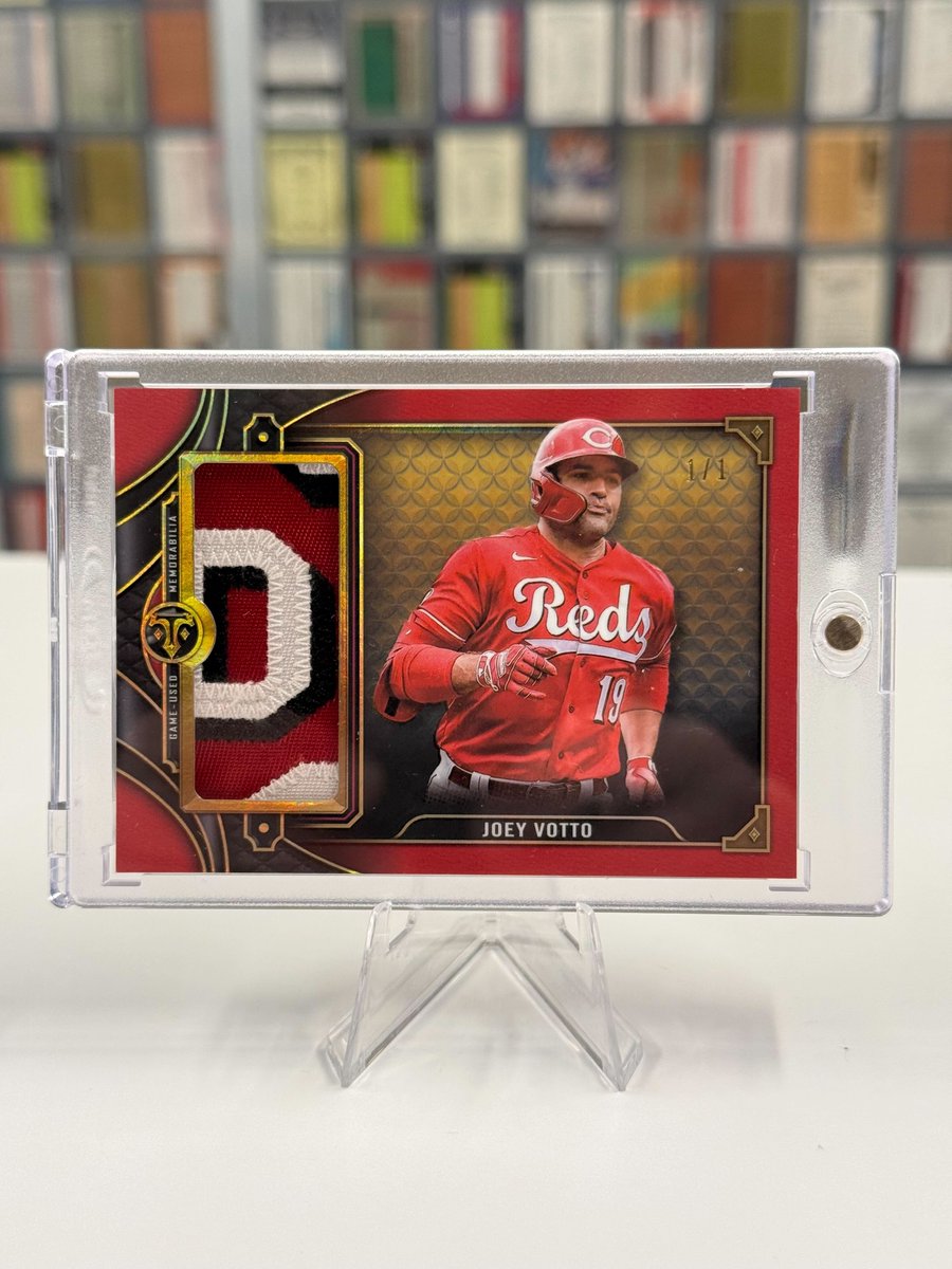 MLB's tweet image. No tricks here, we have a true 1-of-1: Joey Votto! 😆

Repost and reply for a chance to win our final @Topps #1of1Day giveaway!