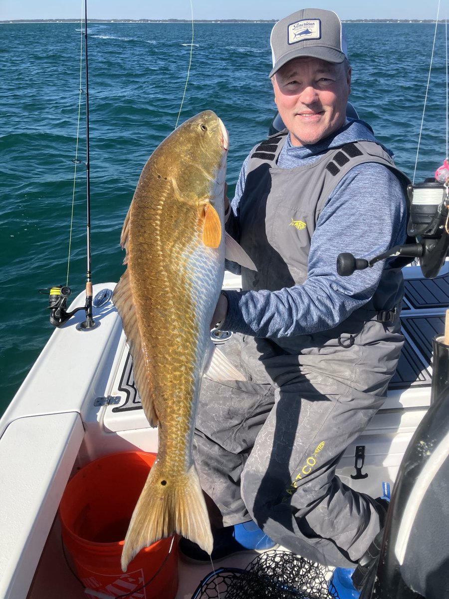 ltimmerman25's tweet image. Happy New Year everyone! 
  We had an epic day of catching Redfish today on the Gulf so it was Happy New Year to me as well. 👍