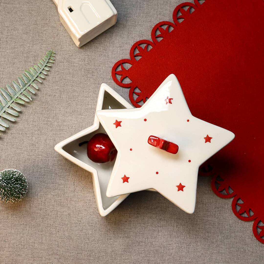 tcdecoration's tweet image. The sweetest storage trio for the season.  ️⭐ 
tangchen.net/nordic-christm…
#HolidayStorage #ChristmasCeramics #FestiveJars #DecorAndOrganize