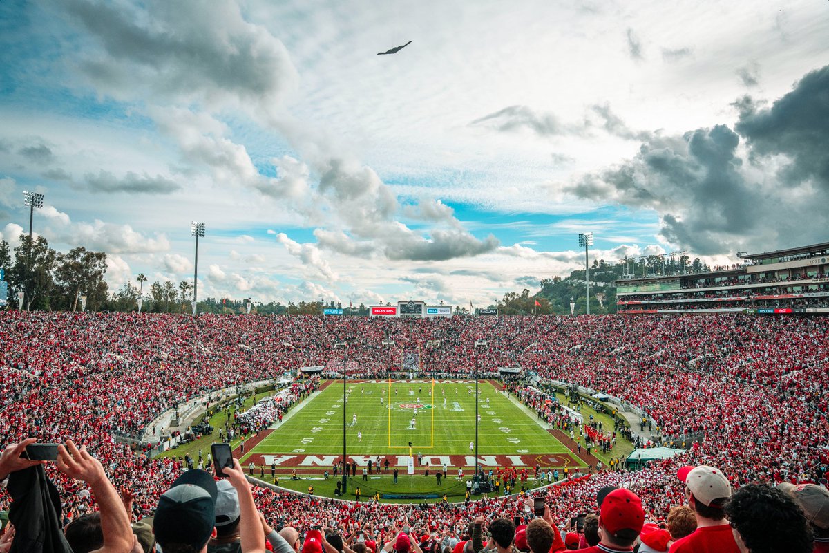 HoosiersConnect's tweet image. A sight to behold. 🌹