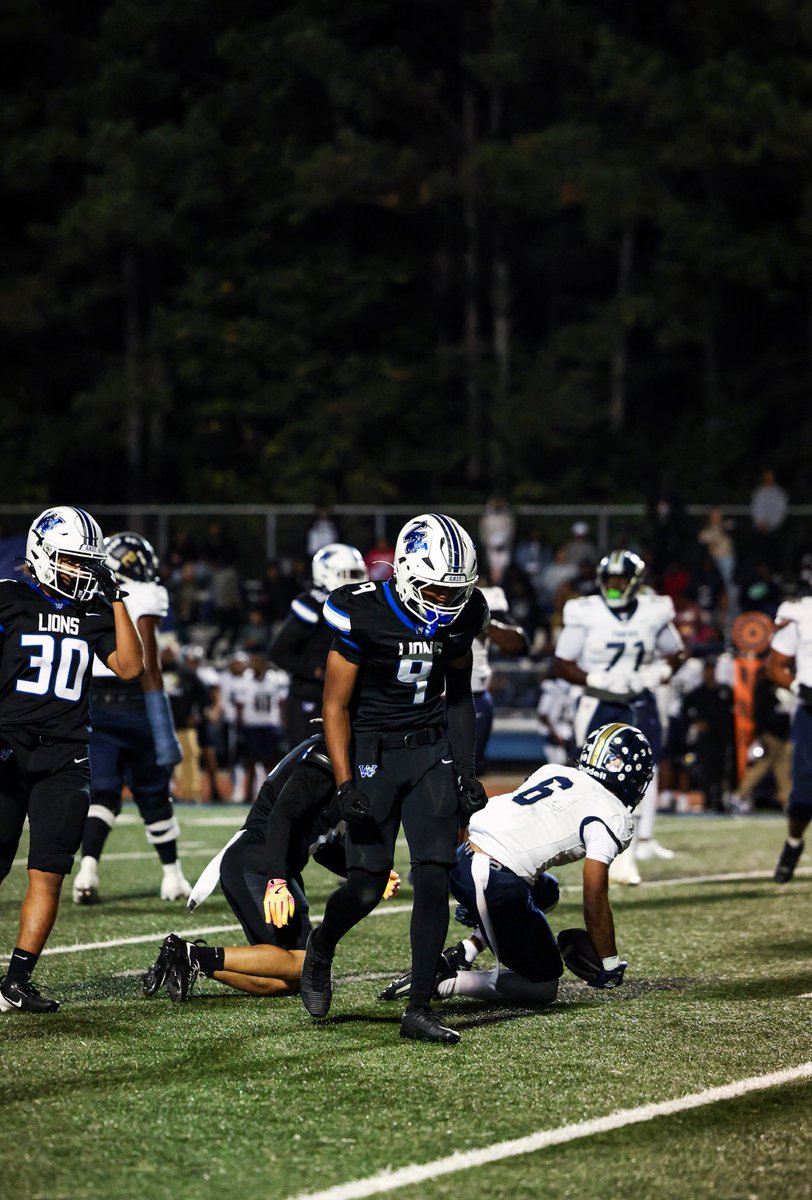 Royal Walker tweet media