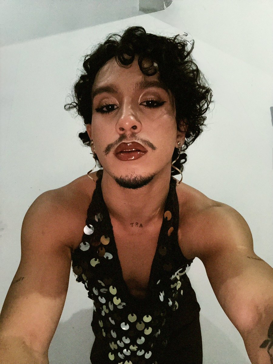 artystar_'s tweet image. Oi 2026 🤎✨