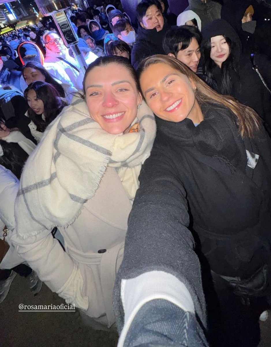 codigoscb's tweet image. nossa trindade estão amando 😭🤏🏻