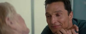 O amor é a única coisa que transcende o tempo e espaço.