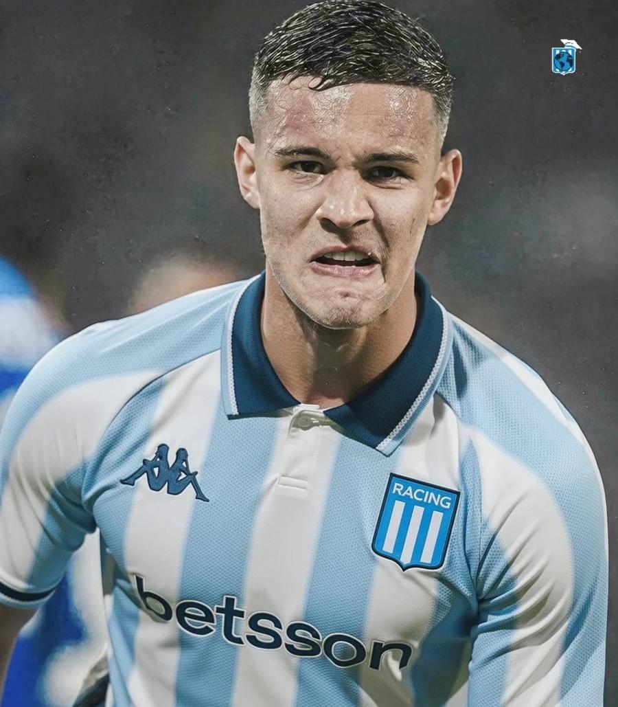 frabigol's tweet photo. Sería MUY GRACIOSO que:

-> Valentin Carboni sea figura 6 meses en Racing

-> Como no tiene opción de compra tenga que volver al Inter en junio

-> River vaya y lo compre para que termine el año siendo campeón en Nuñez eliminando a Racing 

POR EL AMOR DE DIOS DEJENME SOÑAR https://t.co/fwlNlMfGmd