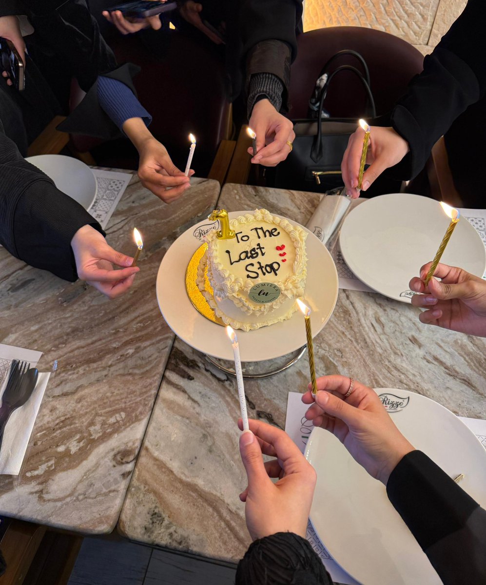 لَيان tweet media