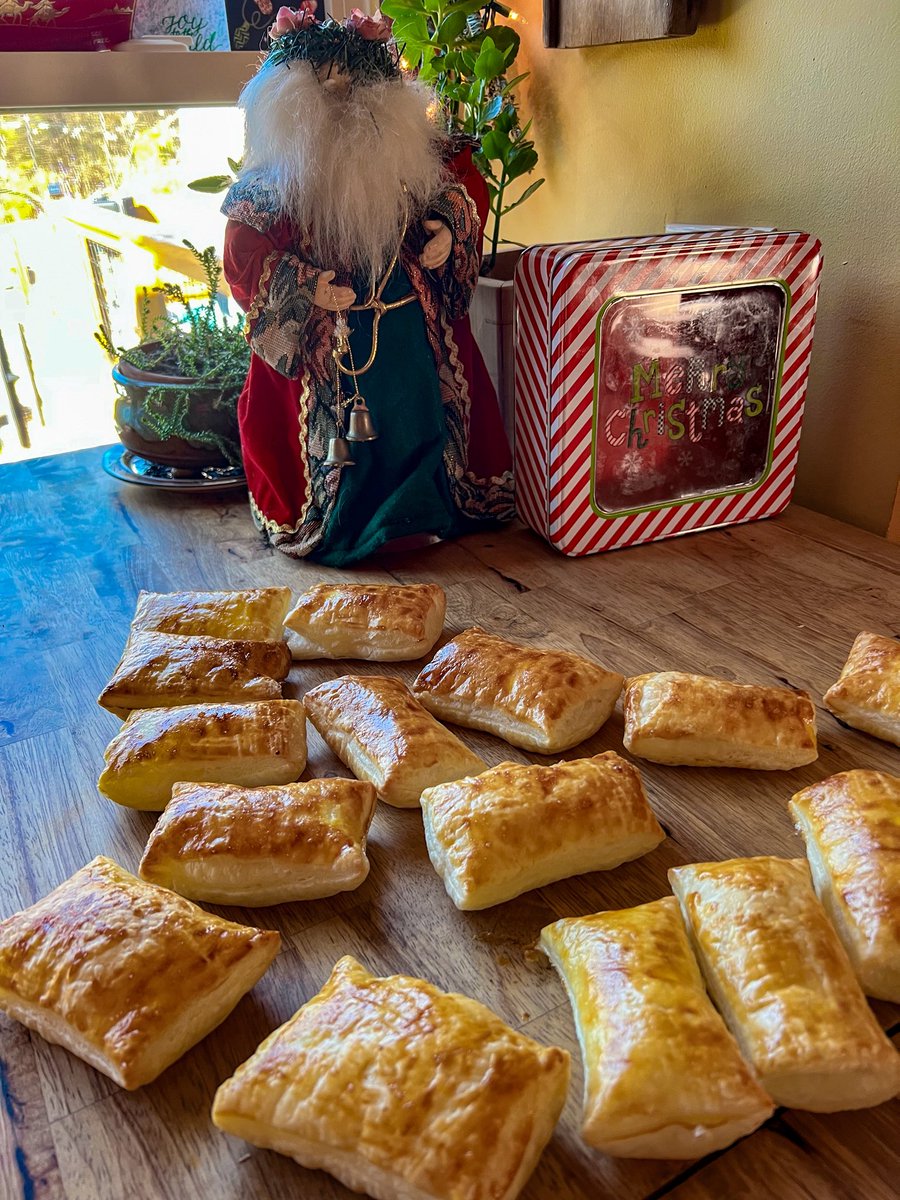 KelseysBees's tweet image. #HappyNewYear2026