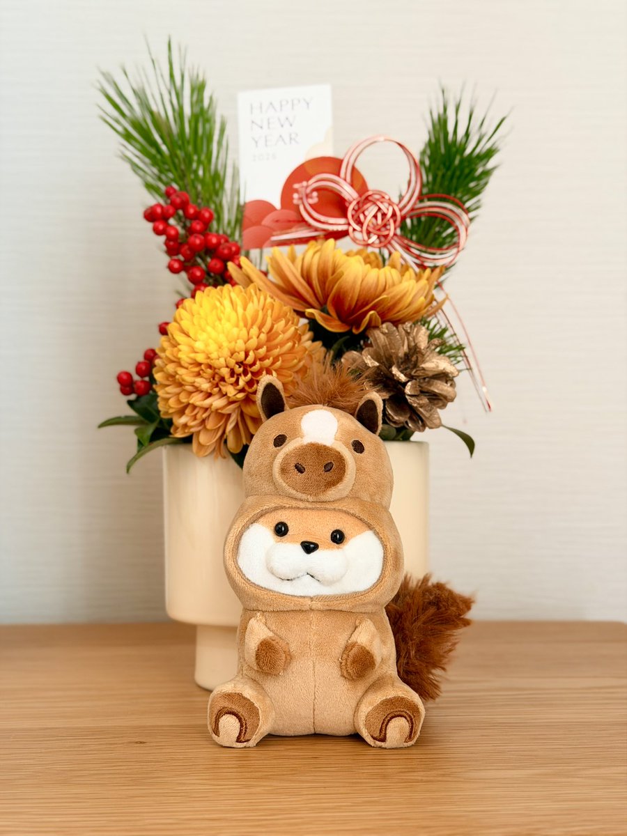 ぬんちゃん様 歯磨き粉の肩にかかってるの🪥 #カワウソ