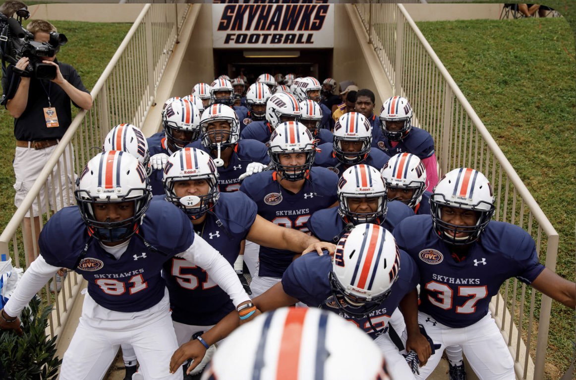 Extremely grateful to receive an offer from <a href="/UTM_FOOTBALL/">UT Martin Football</a> ! All glory to God!