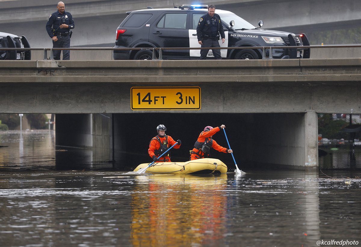 KCAlfredPhoto's tweet image. Scenes from a flooded Mission Valley after the San Diego River overflowed.