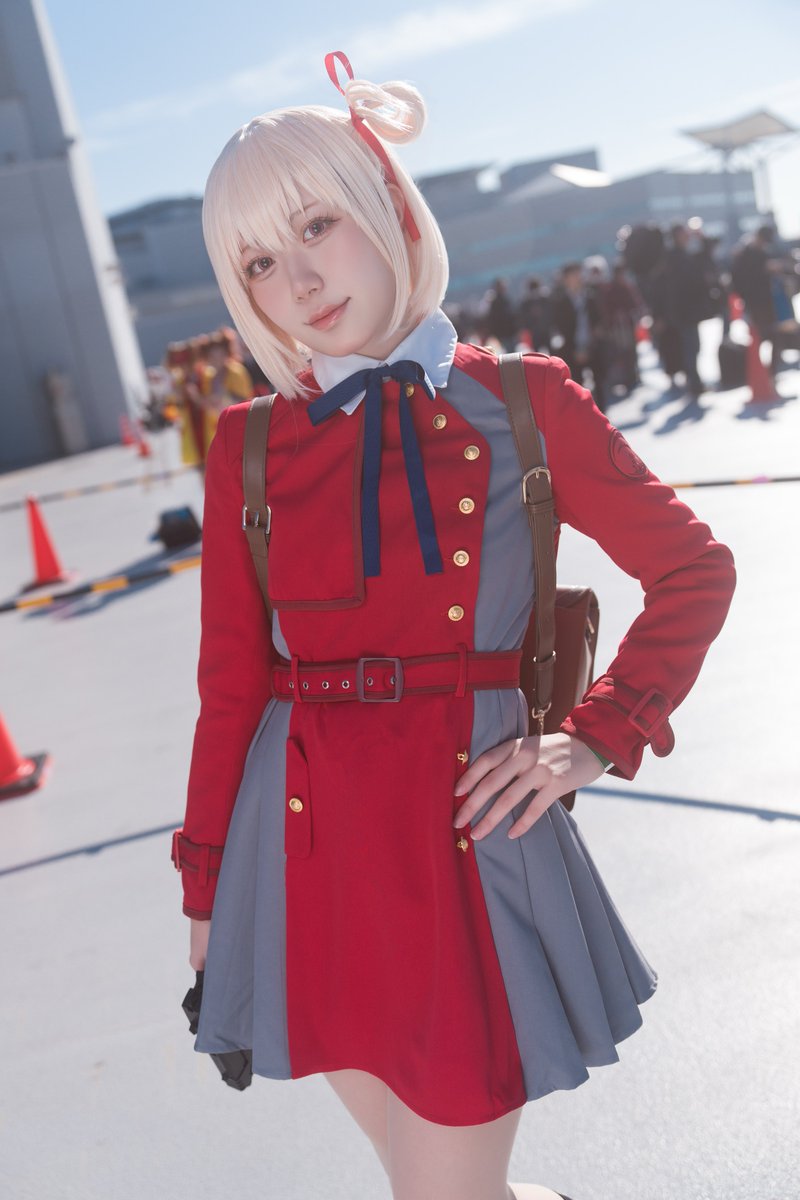 りぃりぃか🍎5/4春例大祭け06b霊夢 tweet media