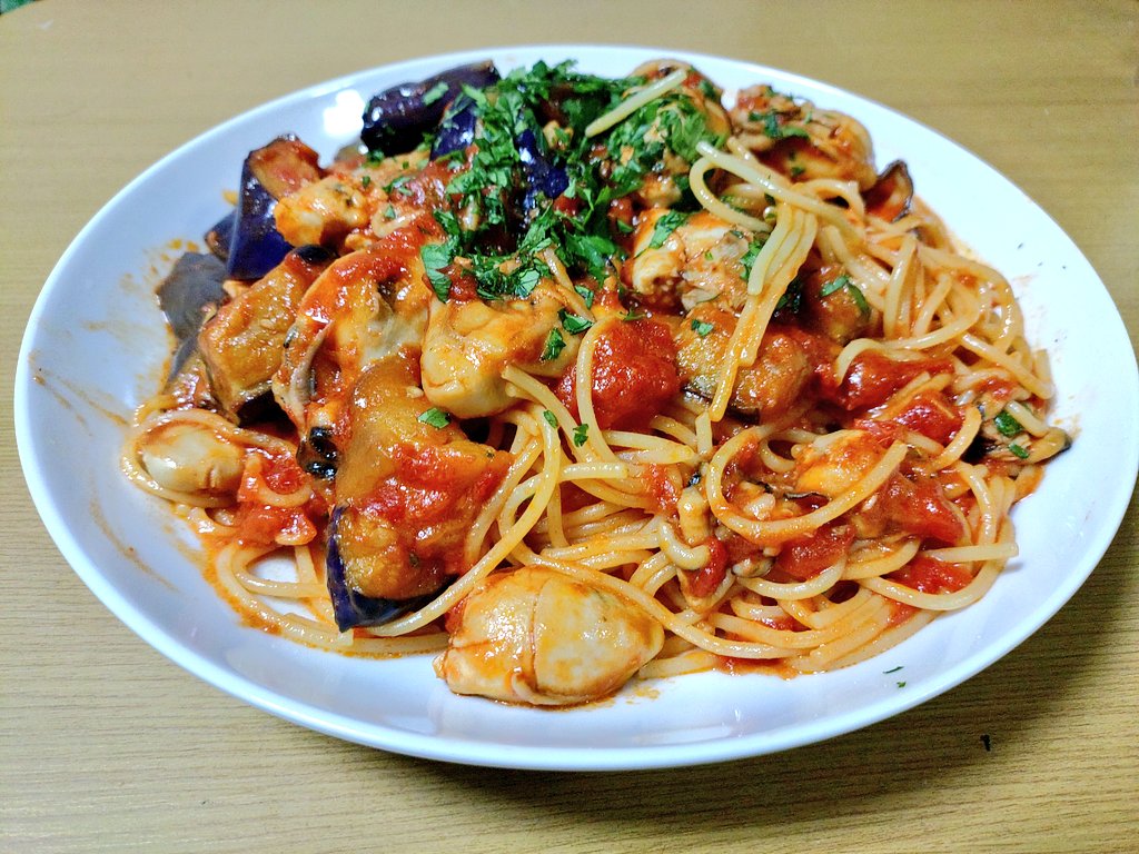 無性に牡蠣のアラビアータが食べたくなり作ってみた。我ながら美味すぎた…