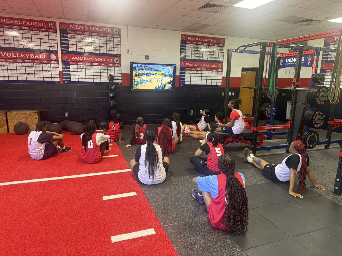 LugoffElginGbb's tweet image. Great day to work and study..
The test comes tomorrow..

#hustLE
#1LE❤️💙💙❤️🫡💯