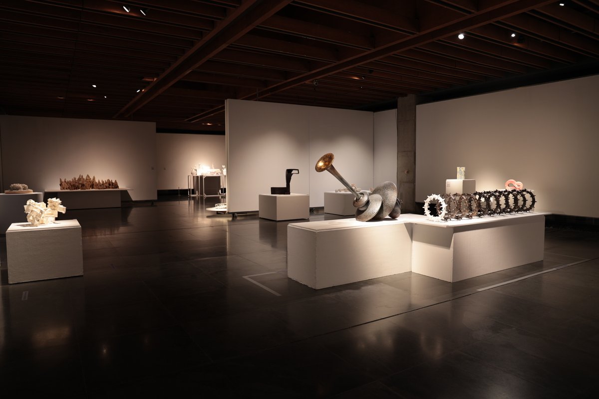 NewTaipeiGov's tweet photo. Award-winning works from the 2025 Taiwan Ceramics Awards are now on display at the #NewTaipeiCity #Yingge Ceramics Museum through April 6, 2026. Tea ware, flower vessels, and tableware are transformed into art, expanding the imagination of what ceramics can be.🏺 https://t.co/hycLVS1dJC