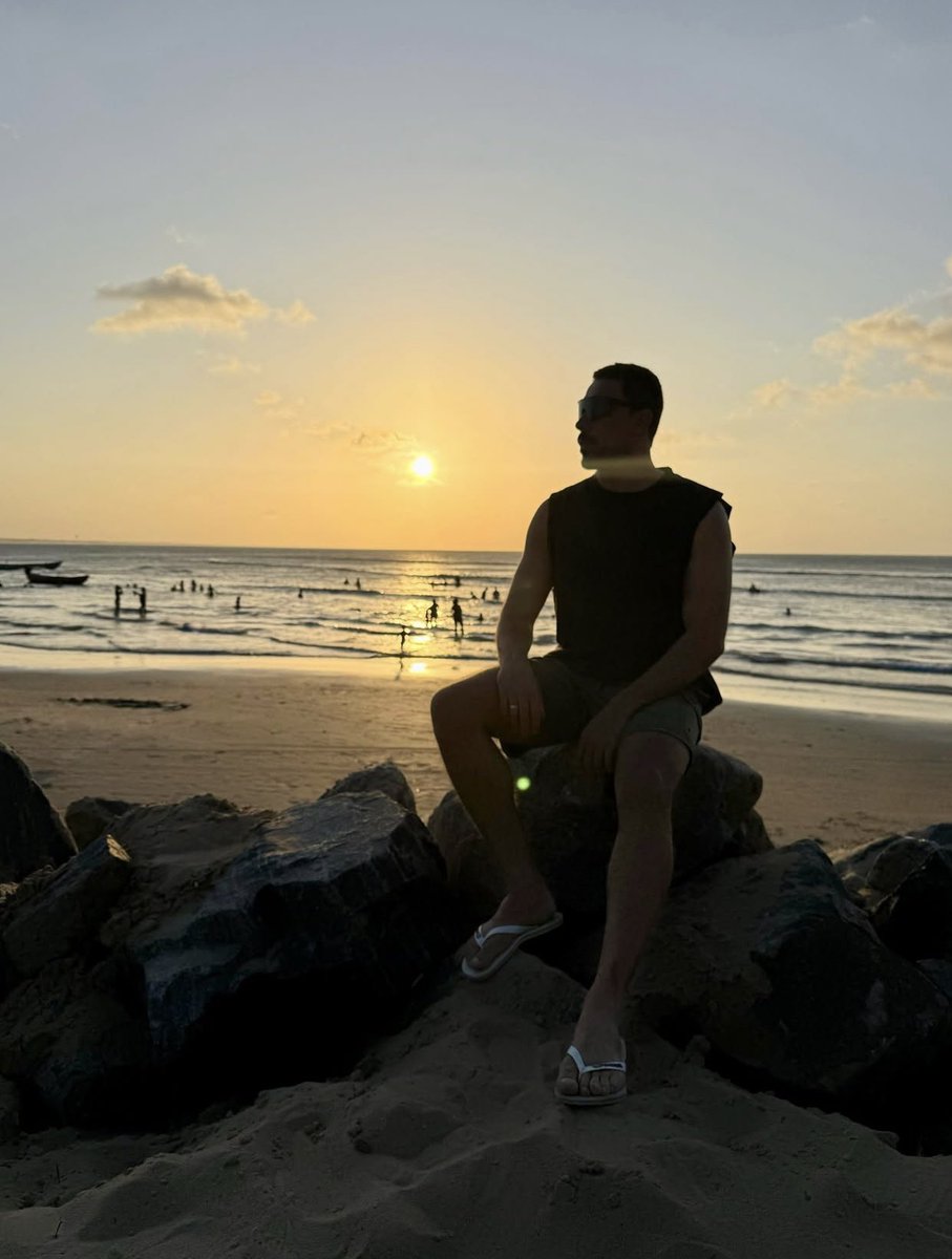 Dezzacoments's tweet image. Nasci deles! ✨💘