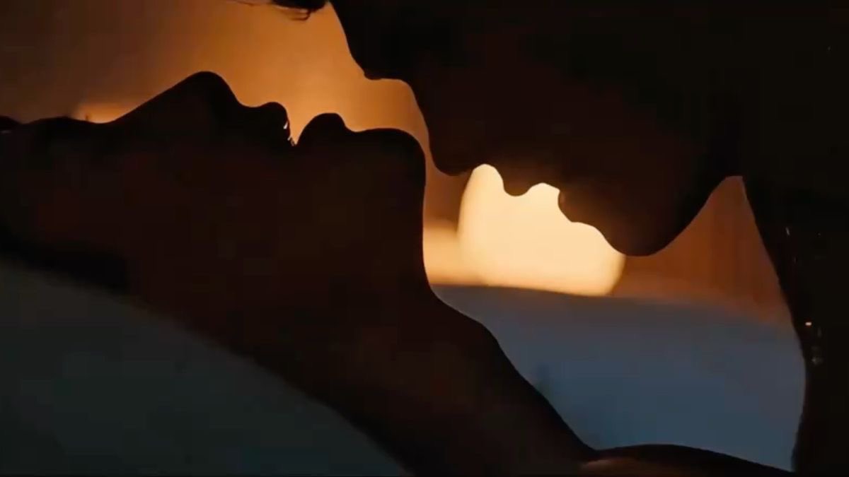 rivalrycore's tweet image. 🏒 #hollanov smau 

              IF WE WERE HONEST 
⋆⁺₊⋆ ━━━━⊱༒︎ • ༒︎⊰━━━━ ⋆⁺₊⋆

— enemies to lovers crack smau 
—  casual mutuals to (not so) silent enemies