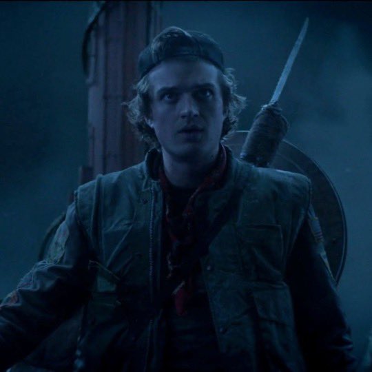 battlebornbabex's tweet image. this was the most steddie thing they could have given us actually