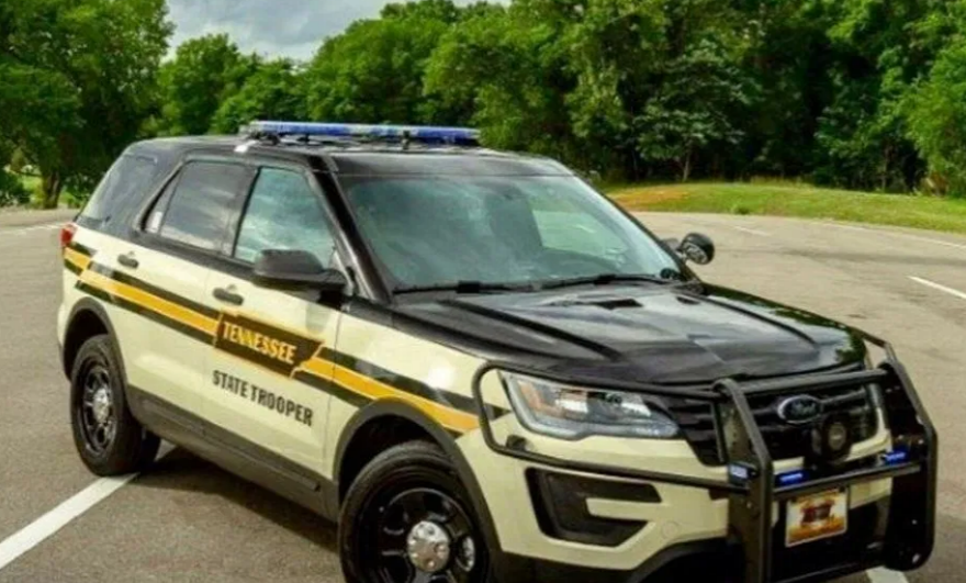 FOXNashville's tweet photo. 🚨 Tennessee’s new law gives officers the authority to use reasonable force for blood tests and adds saliva tests to crack down on #DUIs. Families like Keanna Morris’ hope it will help prevent more lives lost to impaired driving. https://t.co/xFuWnGofSV https://t.co/GNHqCcotMZ