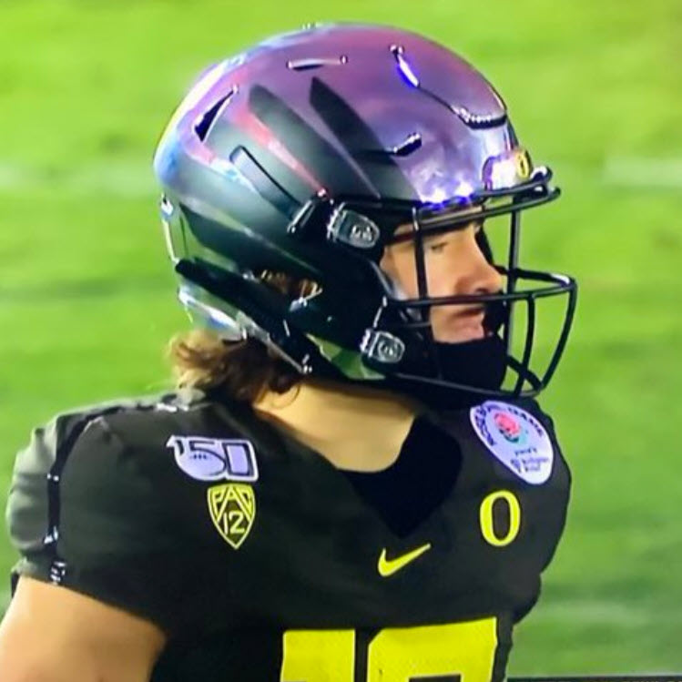 kyleheyler's tweet photo. @Zigmanfreud @espn No more sunset reflecting off of Oregon's chrome helmets. https://t.co/b8zgOdSEHz