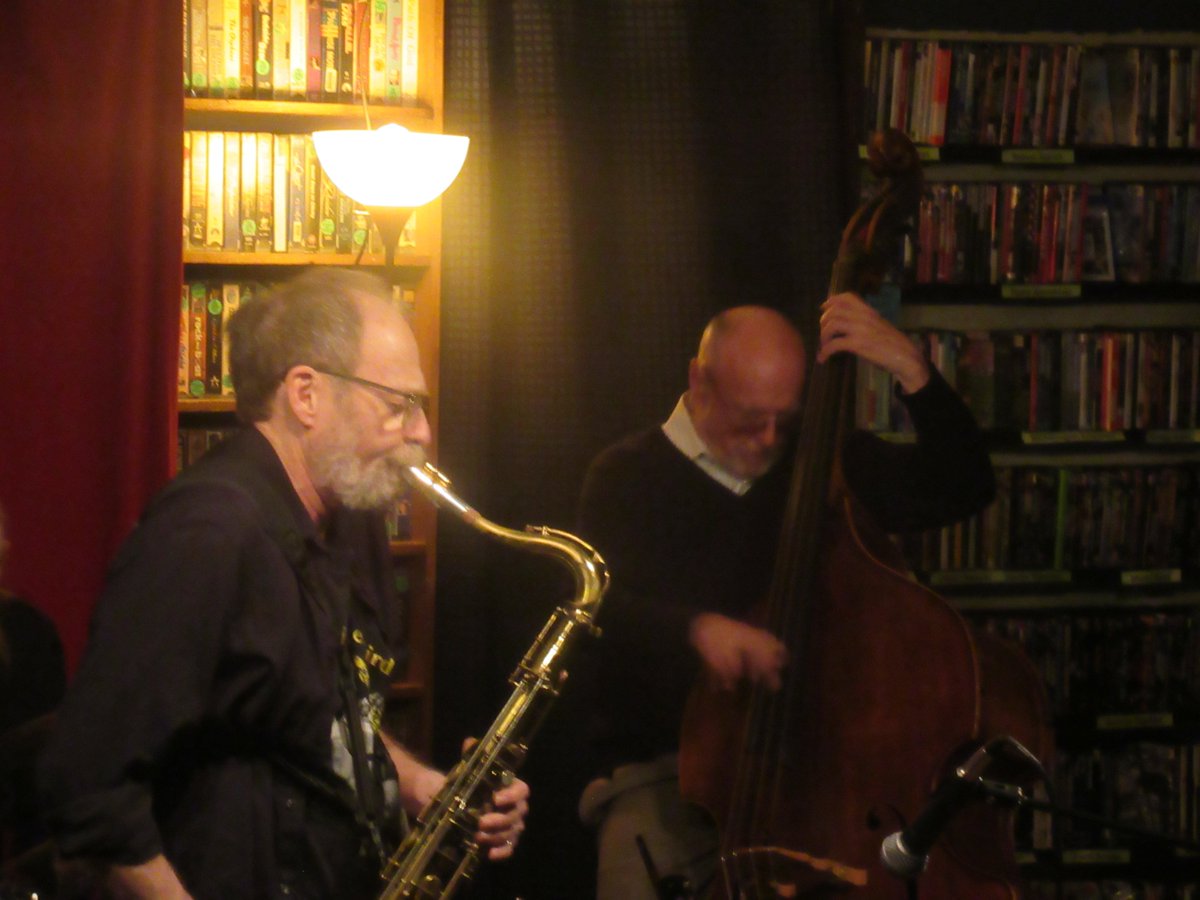 QOTDCT's tweet image. #RecentlyInCT / #RecentConcertsInCT:
Allen Lowe and his All-Stars @BestVid-eo, #Hamden, 12/17/2025,
featuring Allen and fellow saxophonist Mark Kaplan