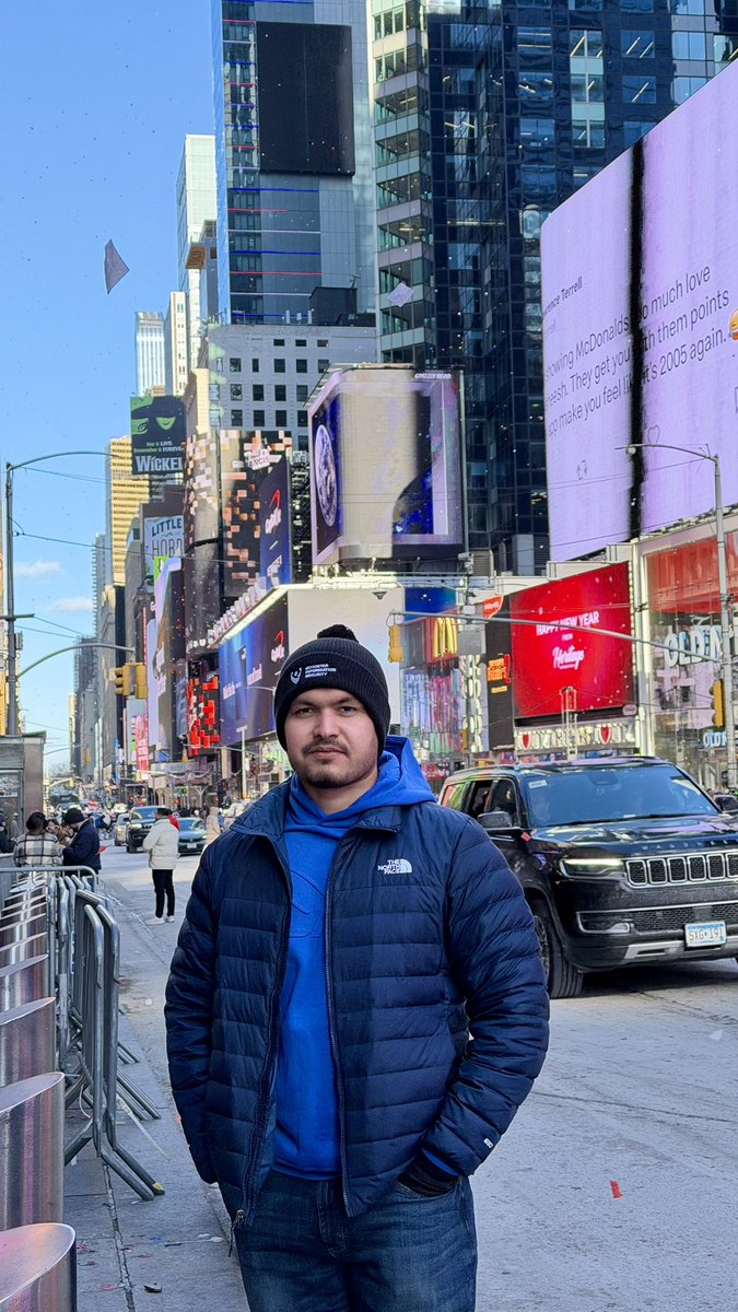 Algorithm98's tweet image. New York