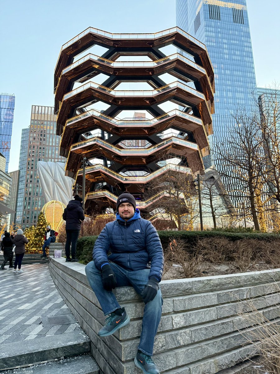 Algorithm98's tweet image. New York