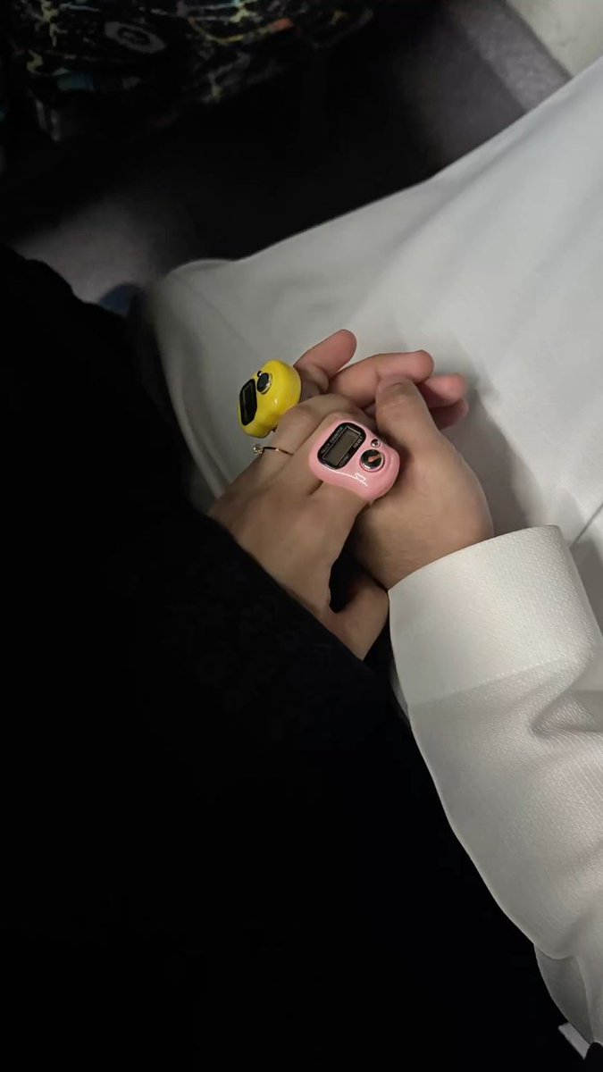 ربنا هب لنا من أزواجنا وذرياتنا قرة أعين واجعلنا للمتقين إماما

[Rabbanā hab lanā min azwājinā waḏurriyyātinā qurrata aʿyunin wa-jaʿalnā lilmuttaqīna imāmā]

Our Lord, give us joy in our spouses and offspring. Make us good examples to those who are aware of You