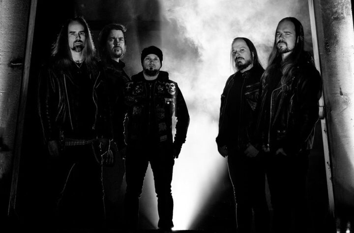 floremsanguinis's tweet image. Shadecrown, another noteworthy reality of the Finnish underground: there's quite a fitting sax simulation audible halfway through this song, taken from their last album. @Shadecrown #melodicdoomdeath youtube.com/watch?v=PDbhV4…