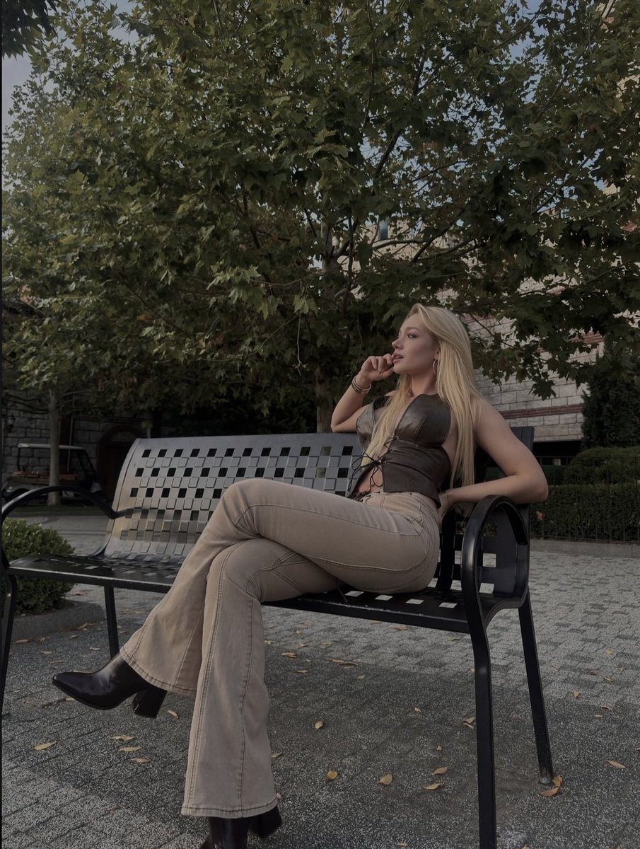 ͏ 
⠀                       *⠀  𝐢nstagram  𝙥𝘰𝘴𝘵  .
⠀⠀⠀⠀      𝗺.𝗱𝗶𝗮𝗺𝗮𝗻𝗱𝗶𝘀   ;   𝘰𝘯𝘦 𝗆𝗂𝗇 𝖺𝗀𝗈 .

                        ❝ new year, fresh start .

                        #FREEROL ; #SEXROL