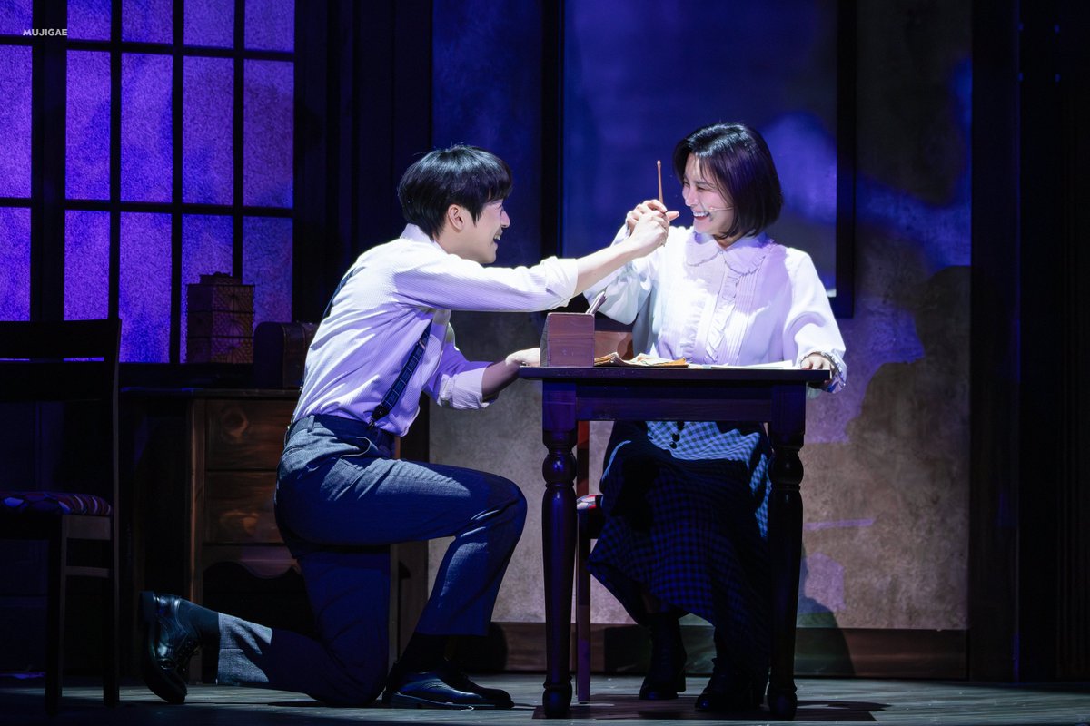 Mujigae_pic's tweet photo. 260101 뮤지컬 <팬레터> - 스페셜 커튼콜
M7. 거짓말이 아니야

정세훈 - 김리현 배우님
히카루 - 소정화 배우님 https://t.co/nkFseey7q7
