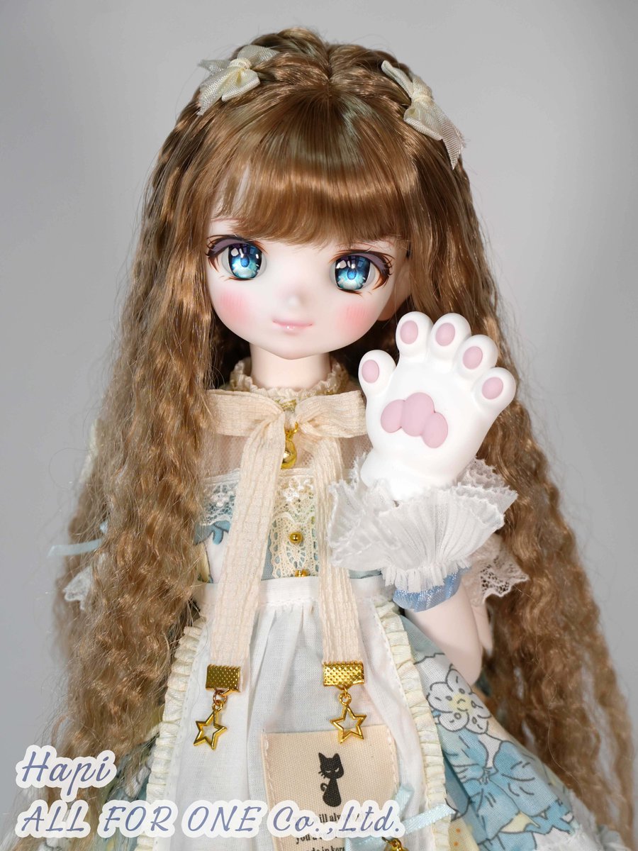 皆様　あけましておめでとうございます😊
画像の子は cherie /シェリーメイクの<a href="/cherie88020338/">cherie/シェリー@ALL FOR ONE</a> 
『はぴ/Hapi』ちゃんです💕
#ALL_FOR_ONE_Doll
弊社をいつも応援していただいております皆様が
Happyになりますようにという意味を込めて
はぴ/Hapiと名付けました😄