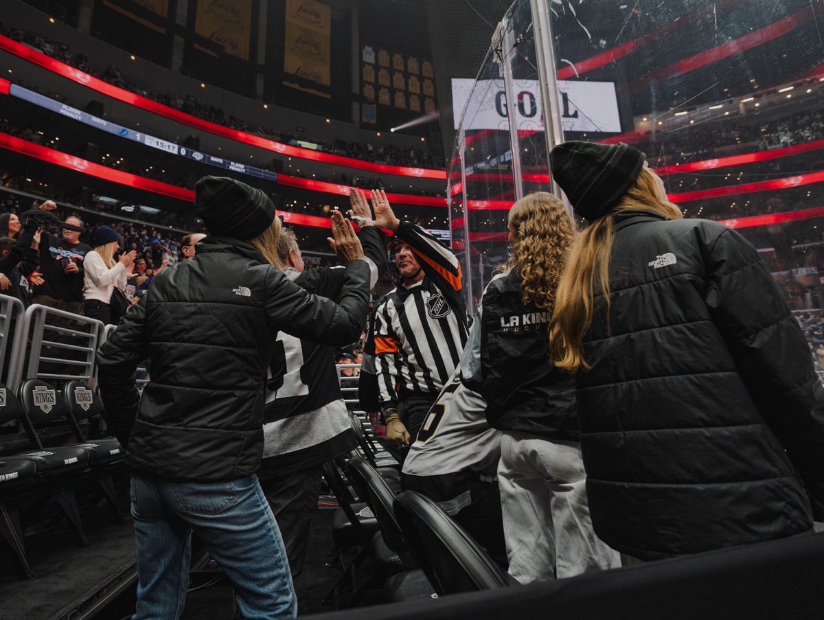 LA Kings tweet media