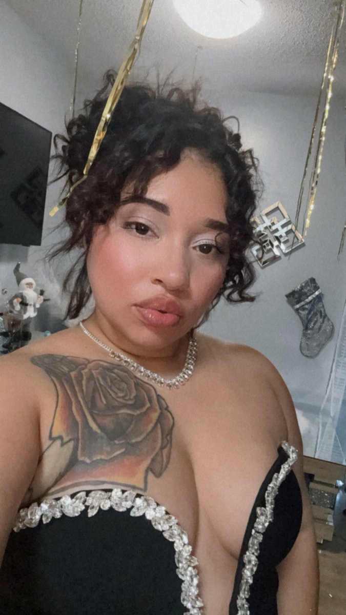 badasSteph_'s tweet image. 𝘴𝘻𝘯 26, 𝘦𝘱𝘪𝘴𝘰𝘥𝘦 1 ✨🖤🩶 #𝘕𝘦𝘸𝘠𝘌𝘈𝘙2026