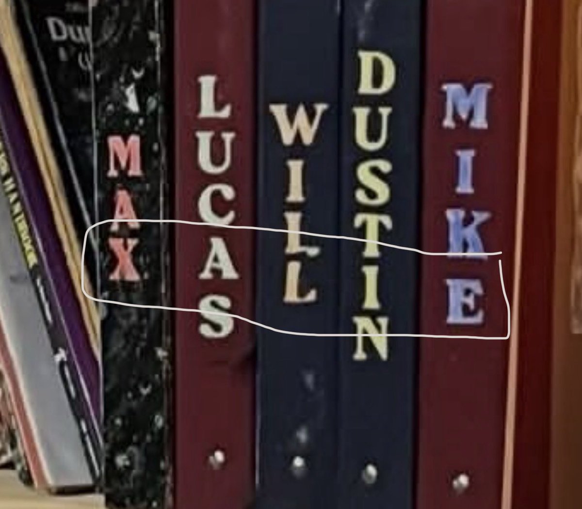 pluto_eli's tweet image. Gente isso não é coincidência