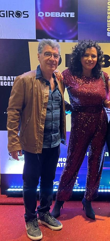 dadacoelho's tweet image. Arminda e eu tamo aproveitando a merma  promoção.

Valeu muito, Grazi Massafera rs 

#trêsgraças