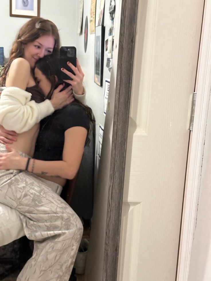 love ⚢ (@sapphiccworld) on Twitter photo 