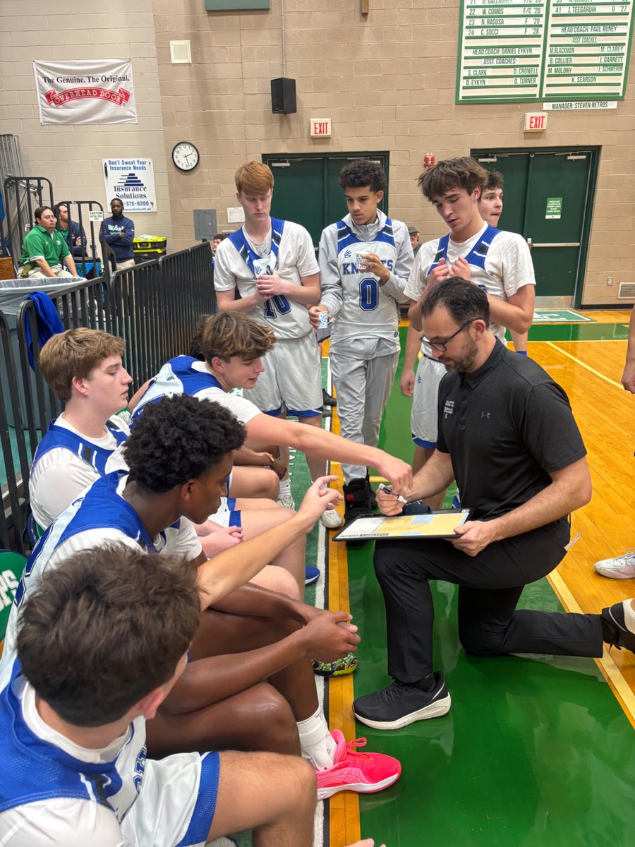 ccs_hoops's tweet image. 3-0 🔥🔥🔥 @CInvitational   Thanks to @battlingbishops  for hosting a great tournament 🙏 Team chemistry⬆️ 1 Samuel 14:7, “Be the one who speaks life, and carries the shield for your brother.” ⚔️ #CCSnation #CurryBrand #RiseWithUs #changethegameforgood