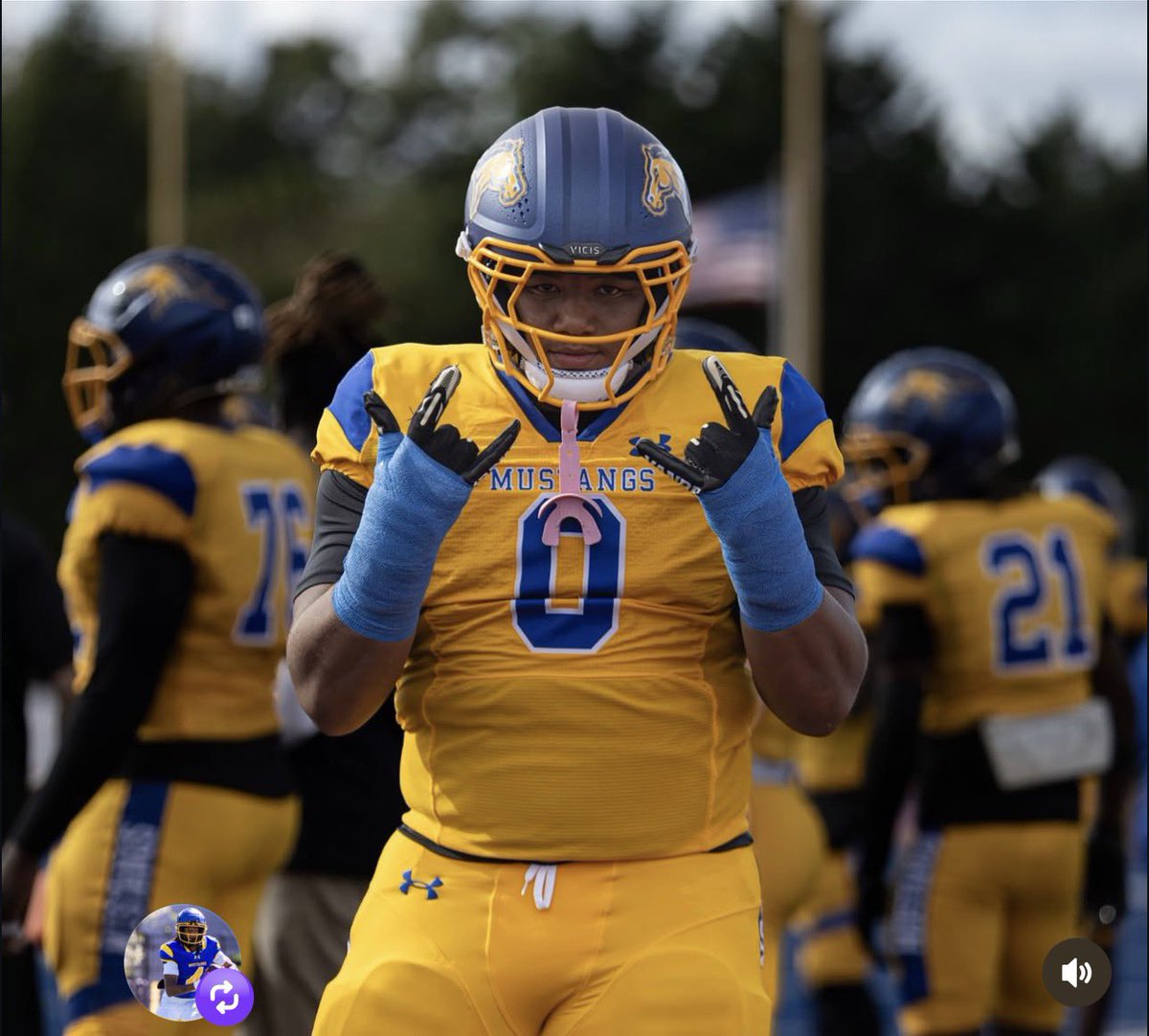 Khamari Brown tweet media