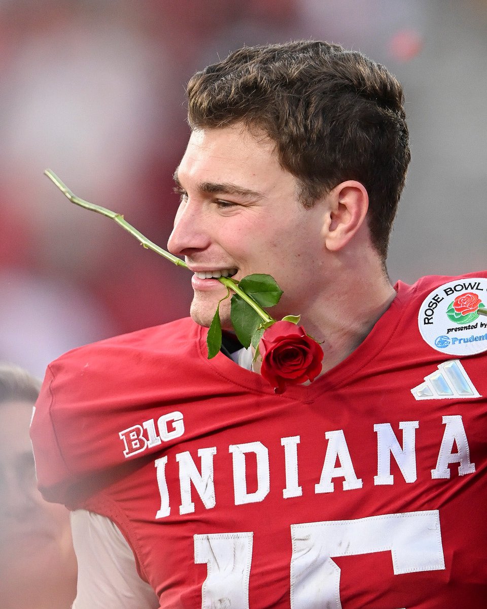 Rose Bowl Game tweet media