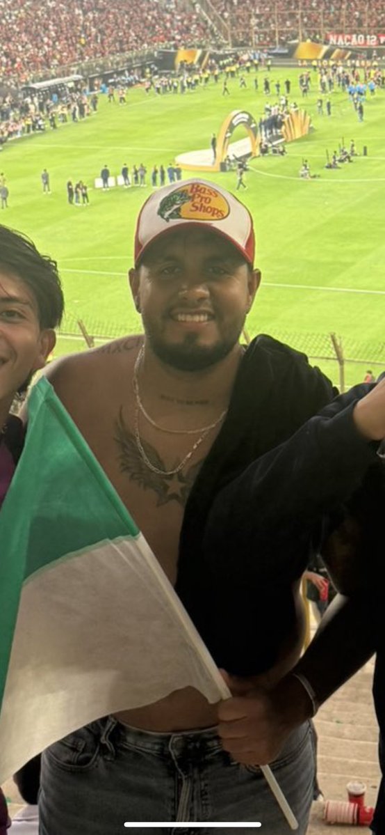 Lo ultimo que ve grok antes que le pidan que le ponga microbikini a una mujer