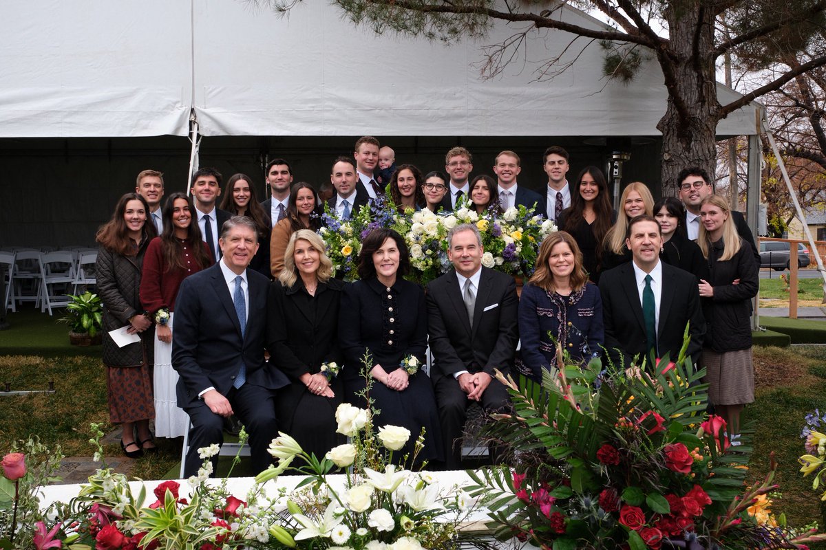Ch_JesusChrist's tweet photo. The First Presidency of The Church of Jesus Christ of Latter-day Saints traveled to Southern Utah for the interment of their fellow Apostle and President of the Quorum of the Twelve Apostles, President Jeffrey R. Holland, in his beloved hometown of St. George, Utah, on January 1, 2026.

Despite the rain, hundreds of people honored the Church leader by lining the route to the cemetery, which included the St. George Temple and other landmarks meaningful to President Holland and his family.

Some 250 missionaries from the Utah St. George Mission gathered in front of the St. George temple and sang “Amazing Grace” as the hearse and procession passed them. Mission President Nels Thorderson, said, “Our Missionaries just love [President Holland] so dearly and love this opportunity to pay some respect to him and his family, as well as to the gospel of Jesus Christ.”

Learn more on Church Newsroom. 

https://t.co/2caGu37mBu