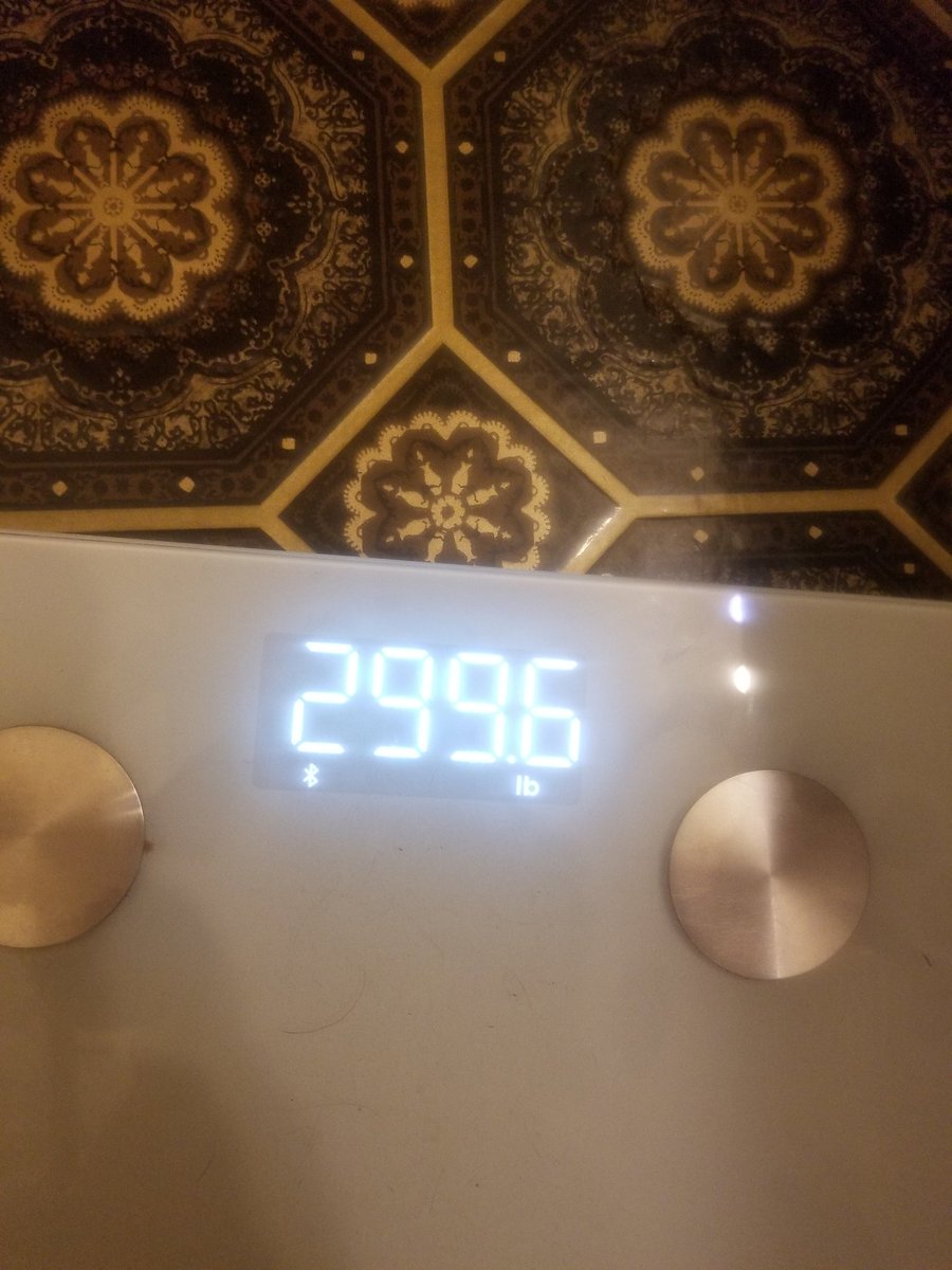 ObiWanLagogy's tweet photo. New year, new me. New years resolution is to get to 250 before end of year. Mostly using this as a journal to see how I progress and how I'm feeling. Let's do it!
#NewYearResolution https://t.co/nCyIZ17Y4X