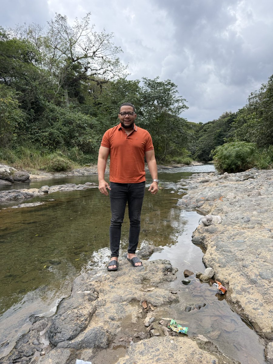 erisonmorel's tweet photo. •"2026: No es solo un año nuevo, es una nueva oportunidad para escribir la mejor versión de tu historia." https://t.co/s8bs8cGiGz