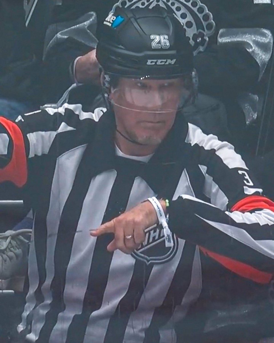 LAKINGSGIRLIES's tweet image. Will Ferrell is so real because if I was rich I’d do stupid shit for fun too