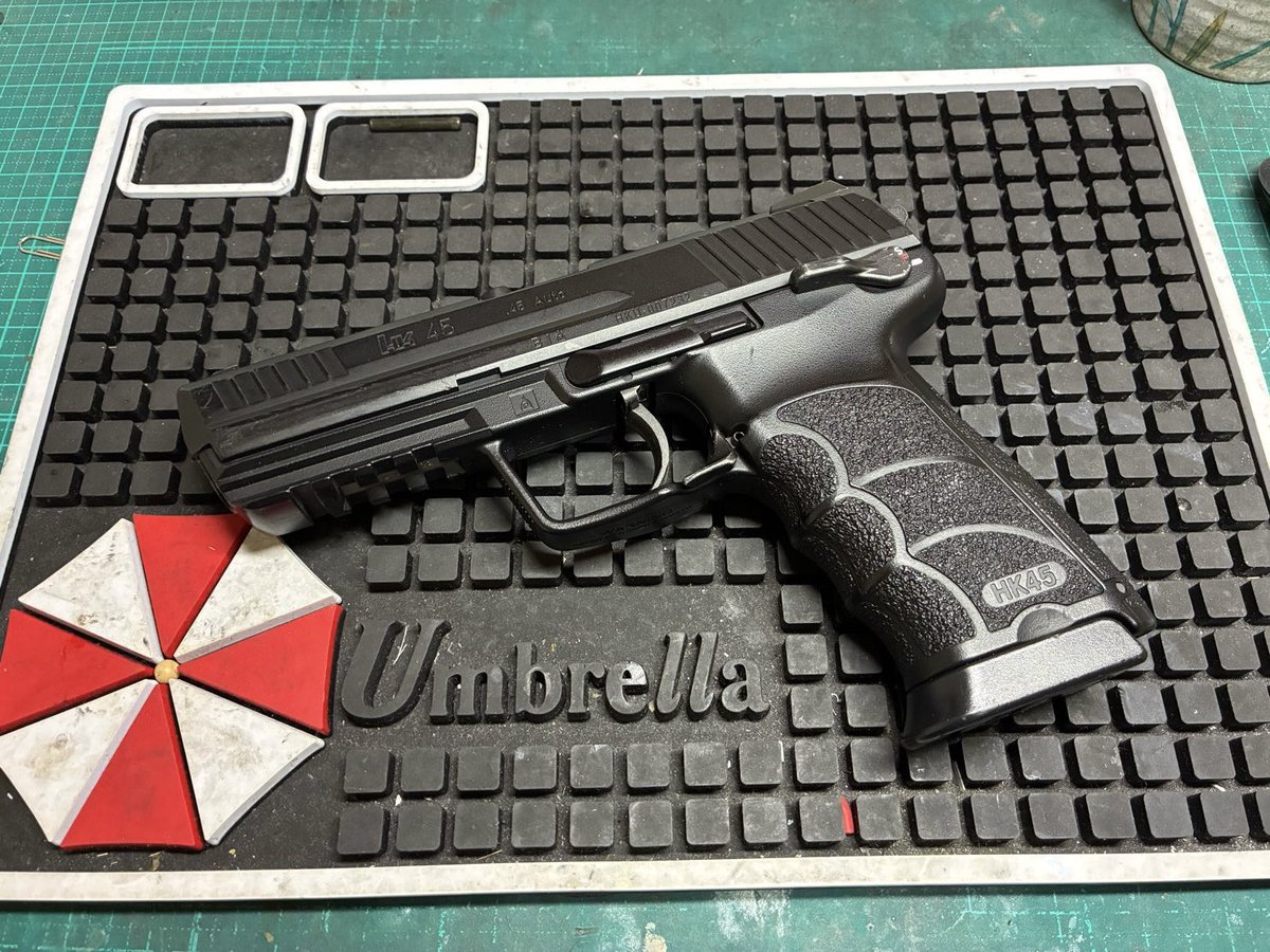 401custom's tweet photo. 年始1発目の依頼品
年末にお預かりさせて頂いたマルイ 電ハン　HK45

年末年始を幸せに過ごせたので😅
空いた時間に軽めの作業から https://t.co/v1XdU9CvtP