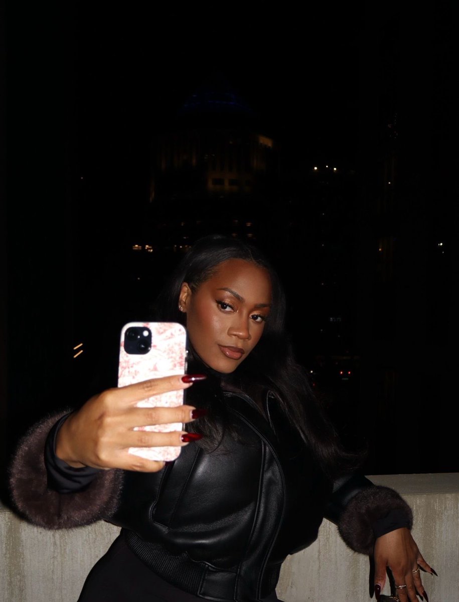 _MandaaaS's tweet image. 2026. 💋