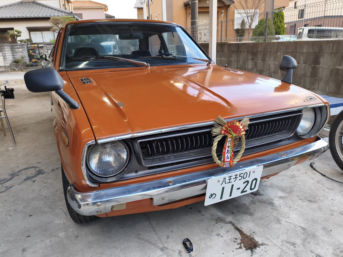 Duoblastokyo's tweet photo. あけましておめでとうございます

この年式の車には注連飾りが似合いますね、本年もよろしくお願いいたします✨ https://t.co/SuXh4VZvCc
